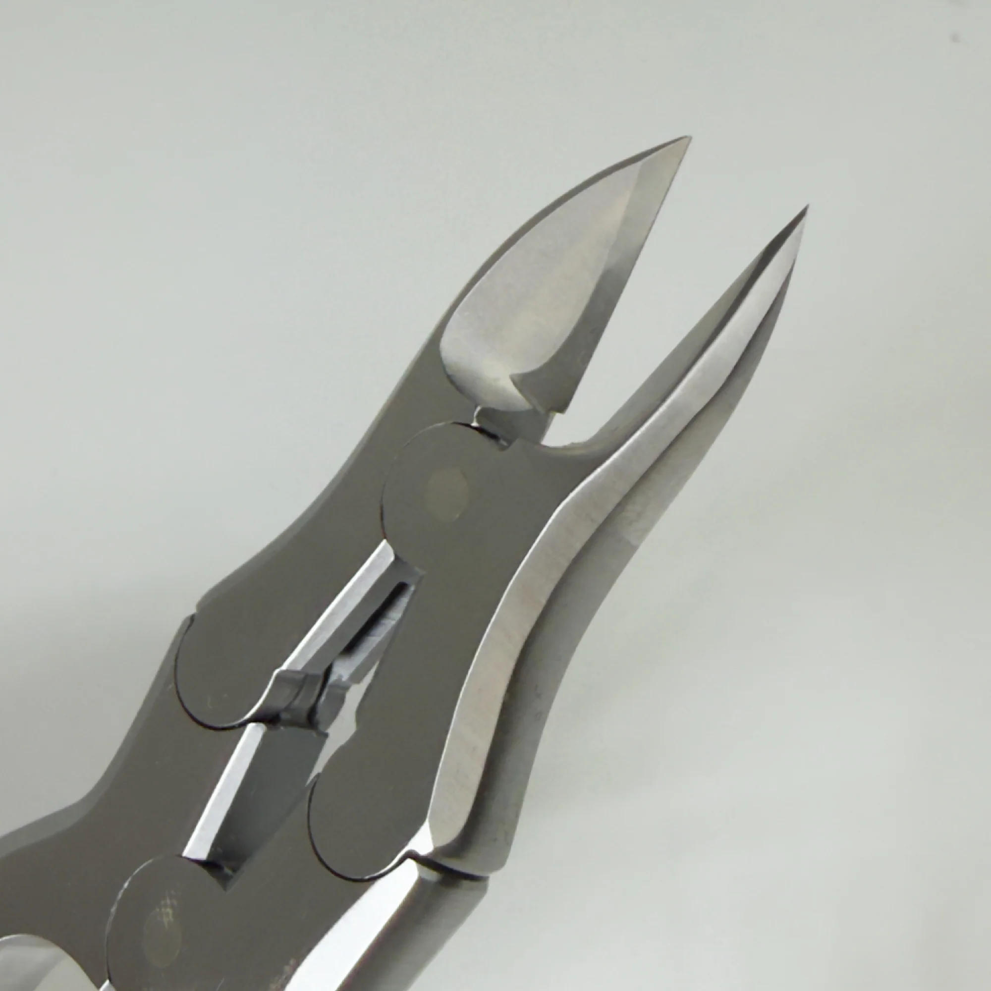 Cantilever Nipper Straight Textured Handle - Image 3
