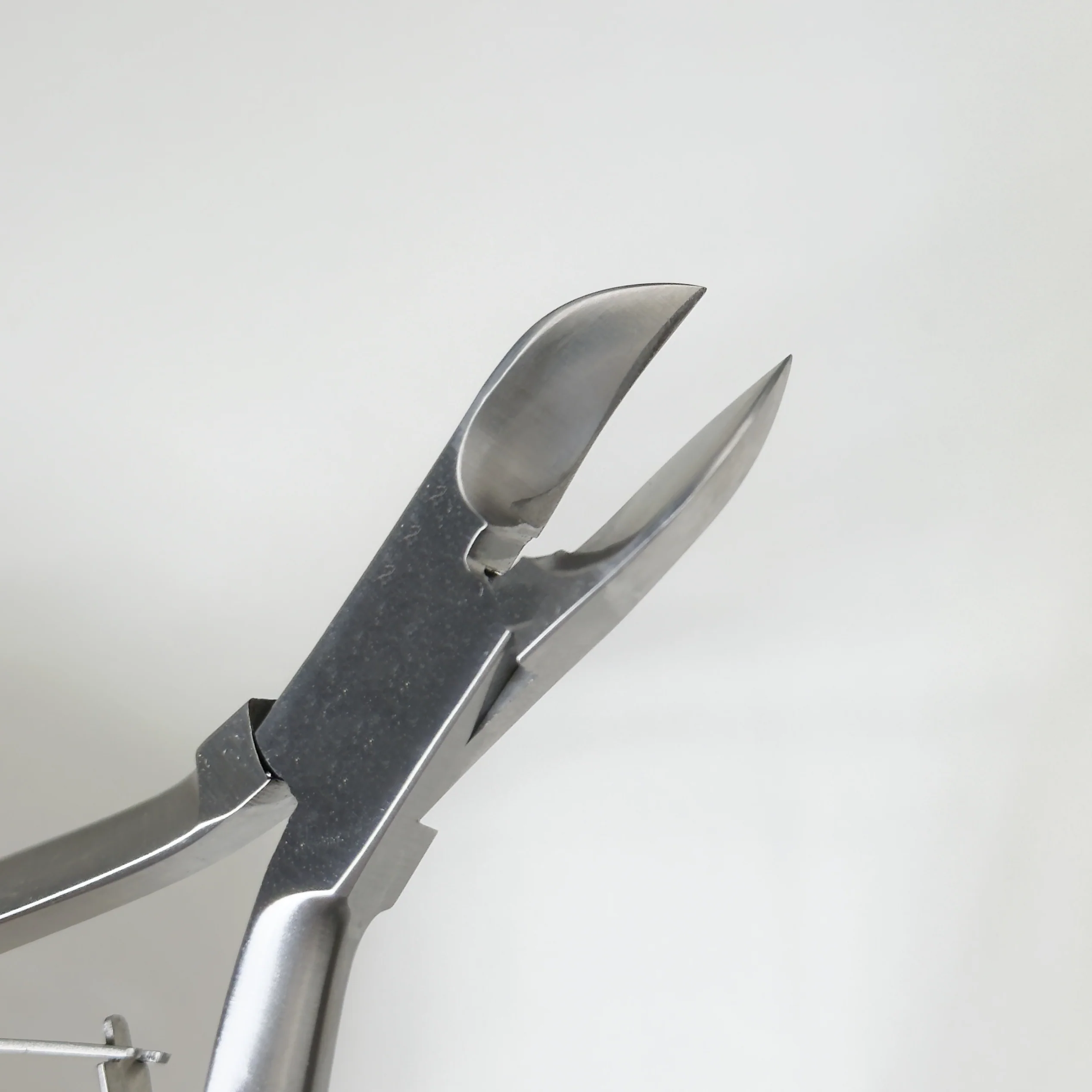 Concave Cutting Edge Nipper - Image 3