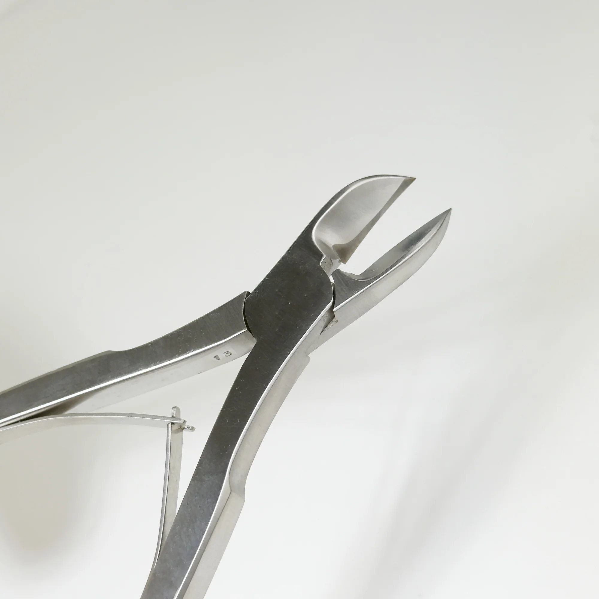 Concave Cutting Edge Nipper Square Handle - Image 4