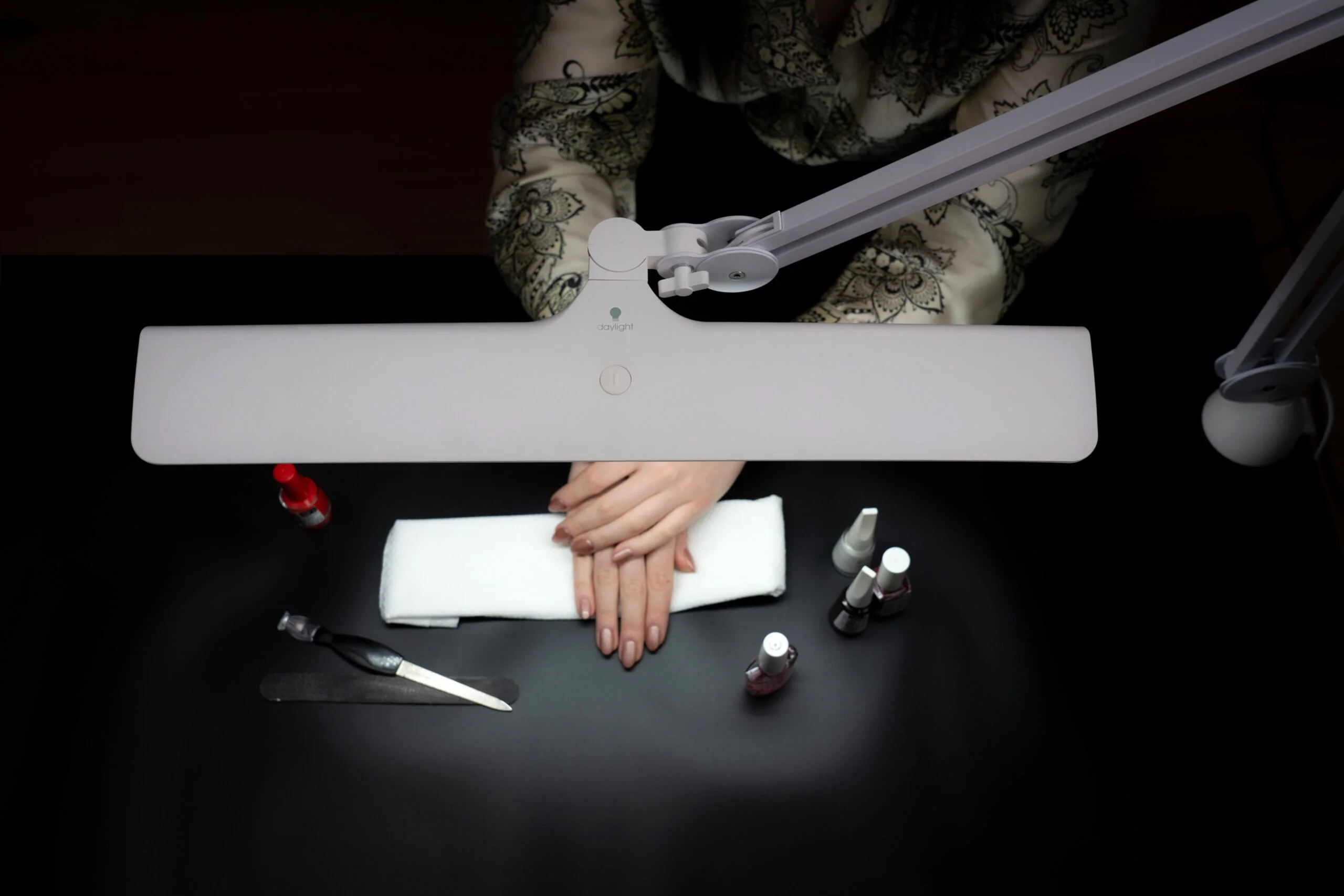 Daylight Lumi Desk Lamp - Image 3