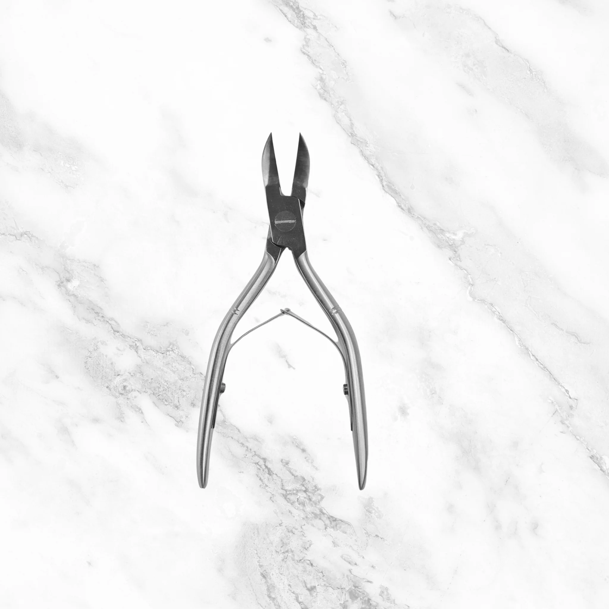 Ergonomic Nail Nipper - Curved Blade