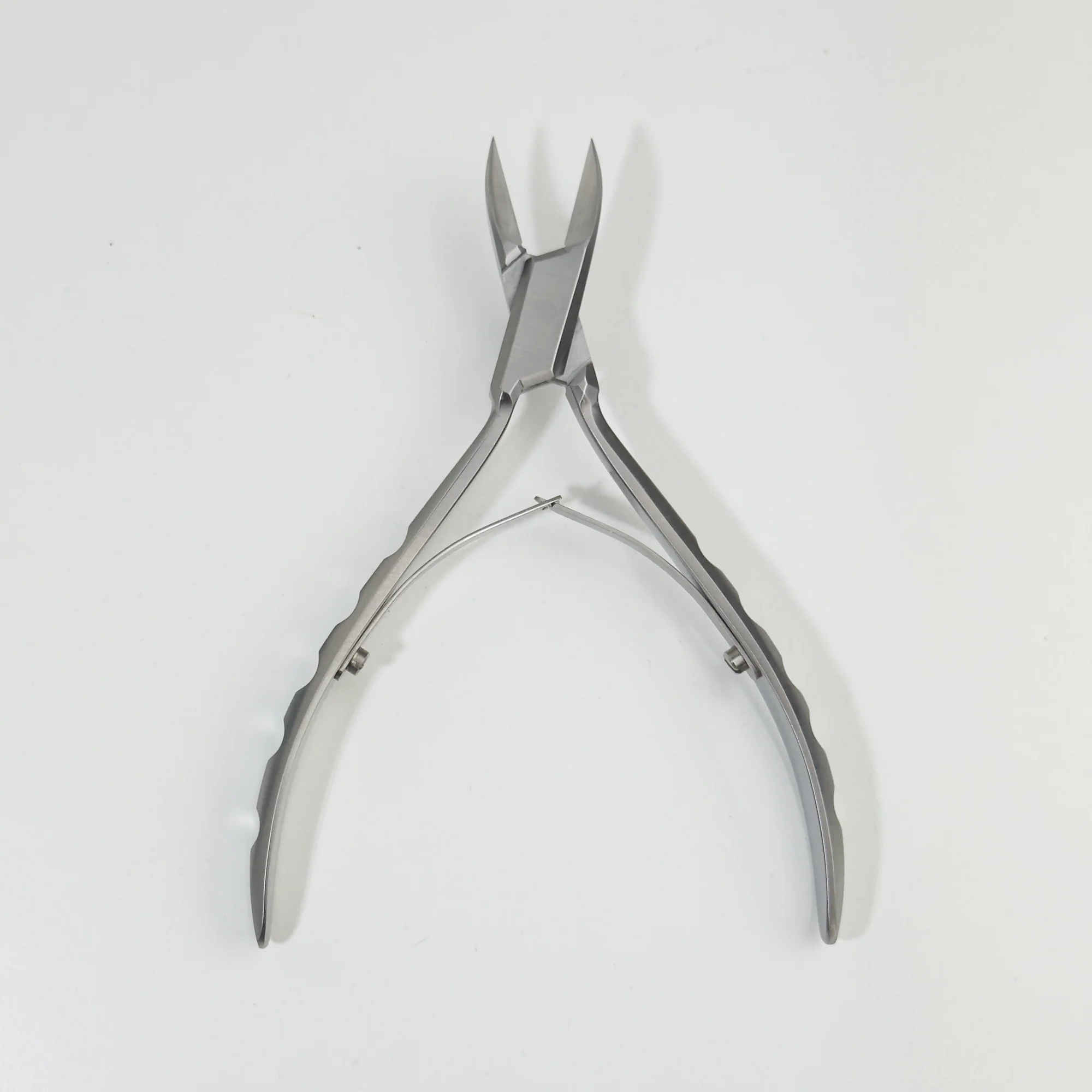 Slim Flat Groove Handle Nipper - Image 2