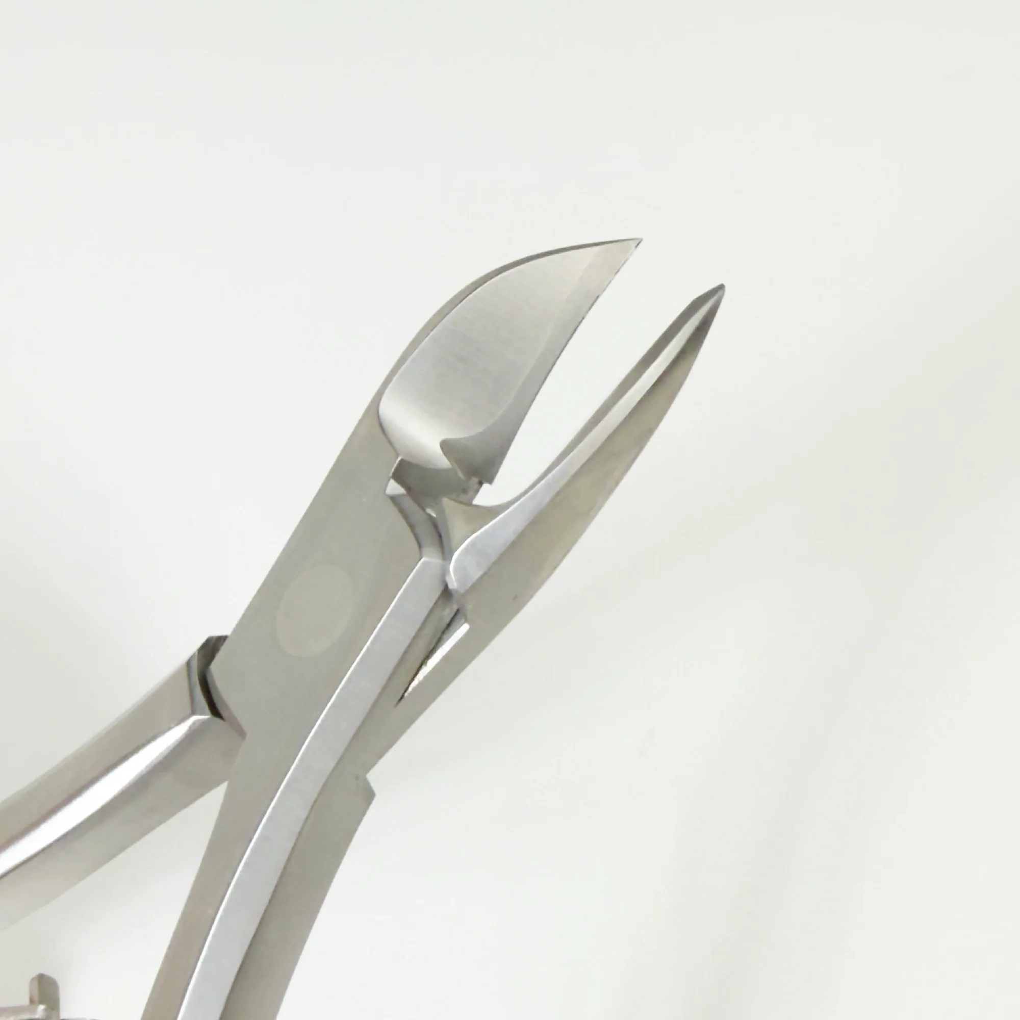 Square Handled Concave Nipper - Image 4